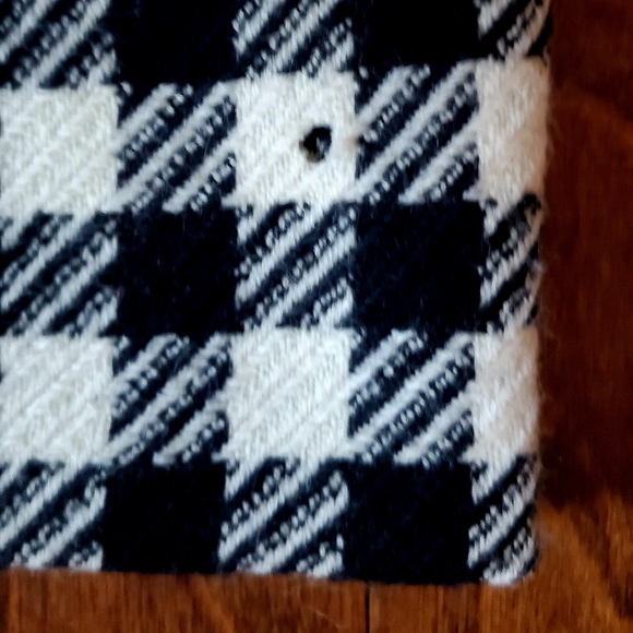 Vintage Houndstooth Pencil Skirt - Picture 4 of 5